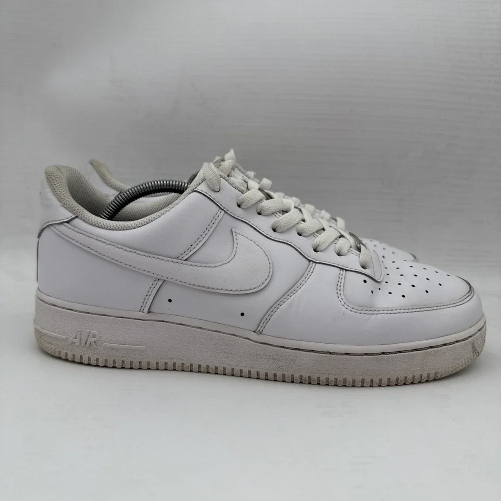 Nike Air Force 1 '07 Low Mens Size 11.5 White Athletic Shoes Sneakers CW2288-111